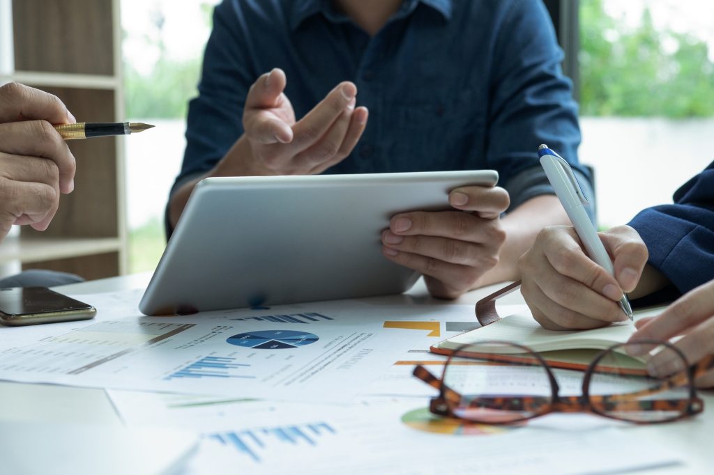 Management team is planning the work to achieve the goal.